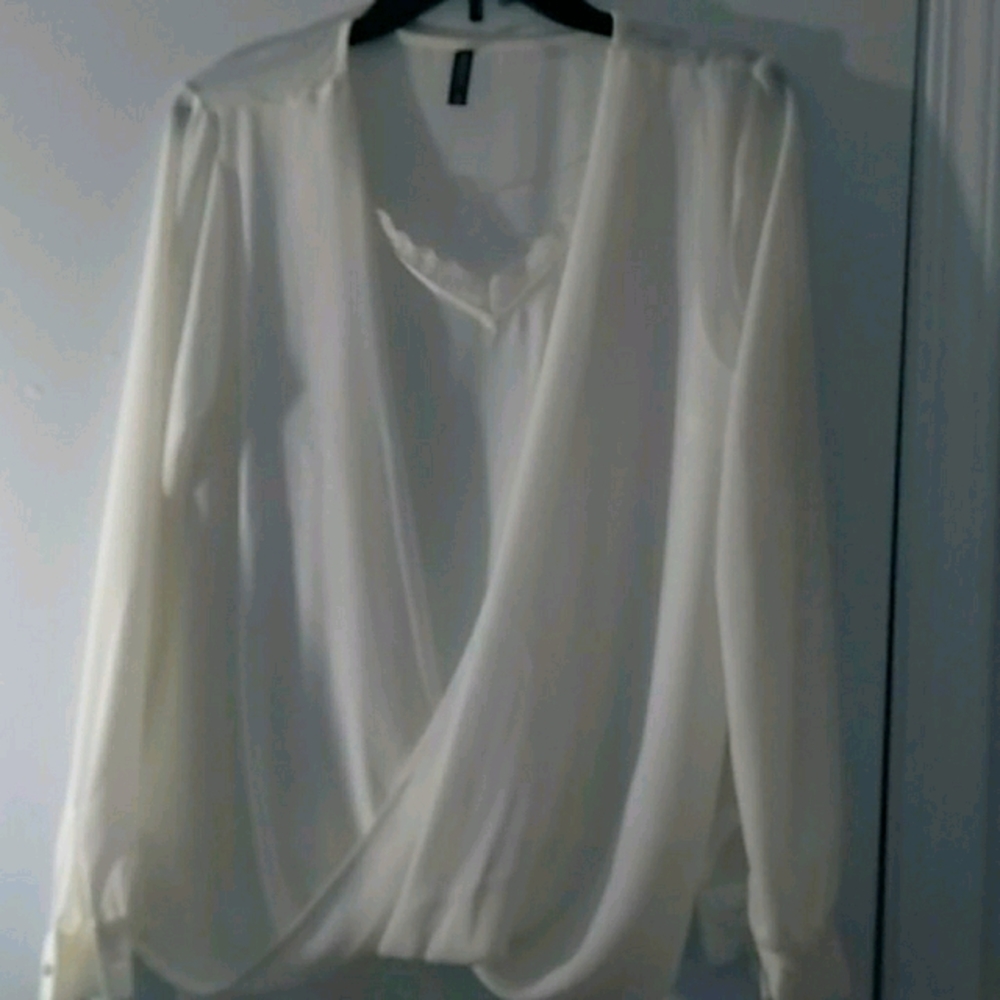 Massini size Small. Off white blouse